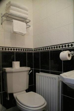 Gatwick House Hotel Horley Exterior foto